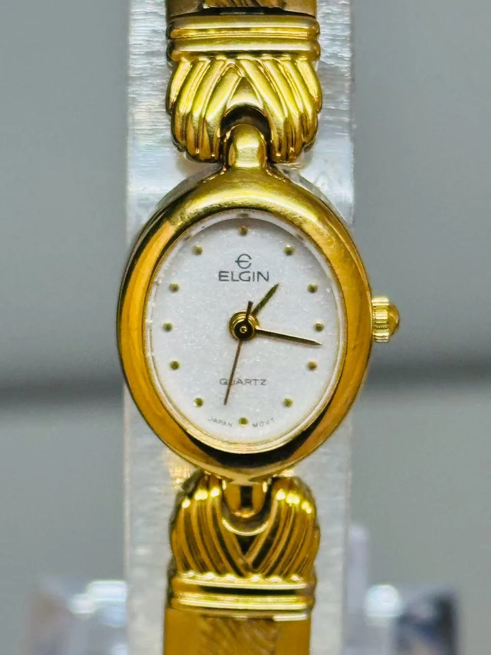 Vintage Elgin Women’s Quartz Watch Gold Tone 16mm White Dial New Battery Runs